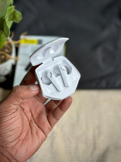 Hitage Batman Series TWS-677 – True Wireless Gaming Earbuds